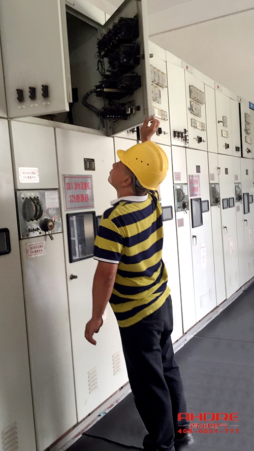 得潤電氣 開關柜工程案例 電話:400-0551-777 qq:3176885416 得潤電氣 開關柜工程案例 電話:400-0551-777 qq:3176885416