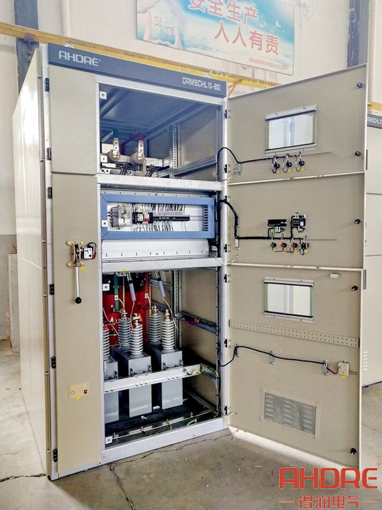 無功就地補償裝置.jpg 無功就地補償裝置.jpg