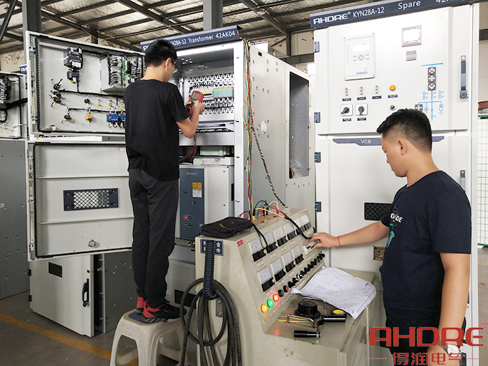 10KV中壓開關柜調試圖.jpg 10KV中壓開關柜調試圖.jpg