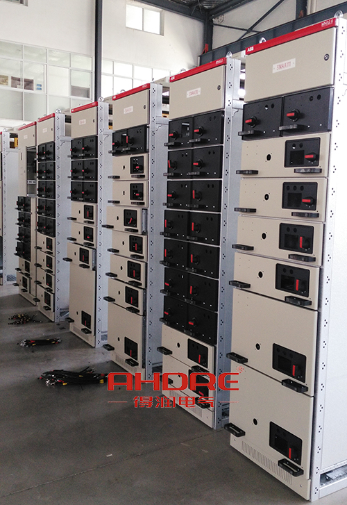 得潤電氣 抽出式開關(guān)柜 咨詢熱線:4000551777 QQ:3176885416 得潤電氣 抽出式開關(guān)柜 咨詢熱線:4000551777 QQ:3176885416