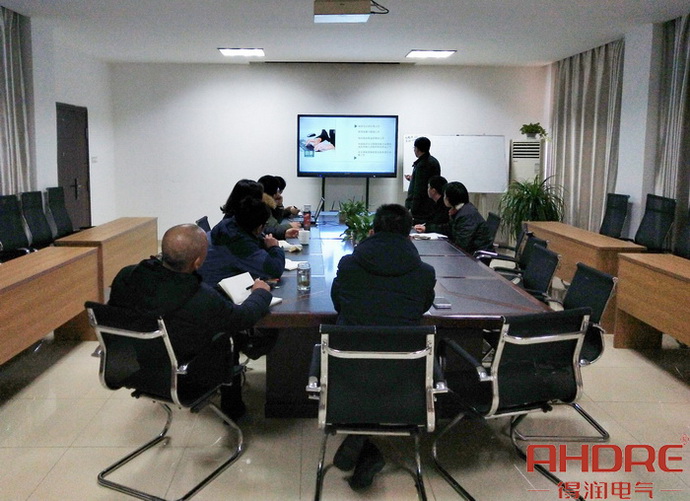 財(cái)務(wù)部.jpg 財(cái)務(wù)部.jpg