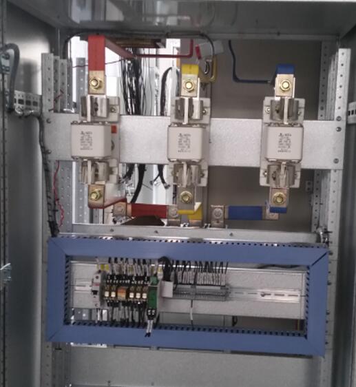 安徽得潤(rùn)電氣技術(shù)有限公司，主營(yíng)：高低壓開(kāi)關(guān)柜，高低壓無(wú)功補(bǔ)償柜，消弧消諧裝置，自動(dòng)化控制系統(tǒng)，綜保、儀表等，全國(guó)統(tǒng)一客服熱線：400-0551-777