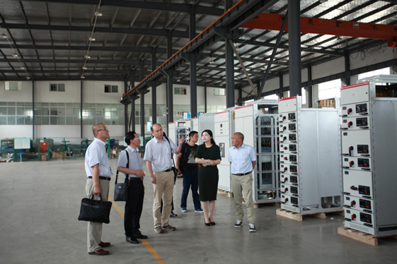 安徽得潤(rùn)電氣 高低壓開(kāi)關(guān)柜 配電柜 咨詢(xún)熱線(xiàn)4000551777 安徽得潤(rùn)電氣 高低壓開(kāi)關(guān)柜 配電柜 咨詢(xún)熱線(xiàn)4000551777