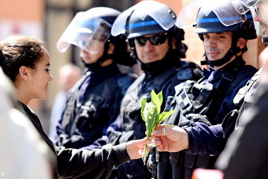 得潤電氣 400-128-7988 得潤電氣 400-128-7988