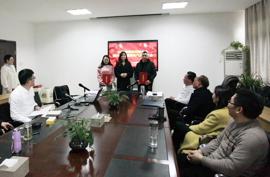 勤奮標(biāo)兵獎(jiǎng).jpg 勤奮標(biāo)兵獎(jiǎng).jpg