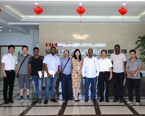 得潤電氣 高低壓開關(guān)柜 無功補(bǔ)償 配電柜 旁路柜 環(huán)網(wǎng)柜 咨詢熱線:400-0551-777 qq:3176885416 得潤電氣 高低壓開關(guān)柜 無功補(bǔ)償 配電柜 旁路柜 環(huán)網(wǎng)柜 咨詢熱線:400-0551-777 qq:3176885416