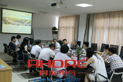 安徽得潤電氣 專注開關(guān)柜、配電柜30年 聯(lián)系電話400-0551-777 qq：3176885416