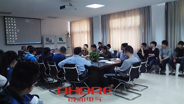 得潤電氣 電氣成套設(shè)備廠家 咨詢熱線:4000551777 QQ:3176885416 得潤電氣 電氣成套設(shè)備廠家 咨詢熱線:4000551777 QQ:3176885416