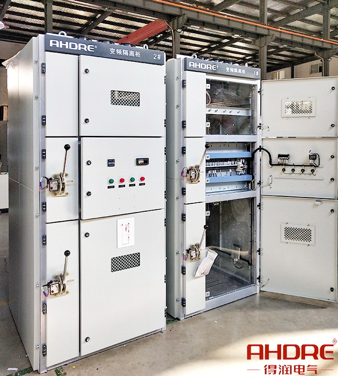 手動(dòng)旁路切換裝置正面結(jié)構(gòu)圖.jpg 手動(dòng)旁路切換裝置正面結(jié)構(gòu)圖.jpg