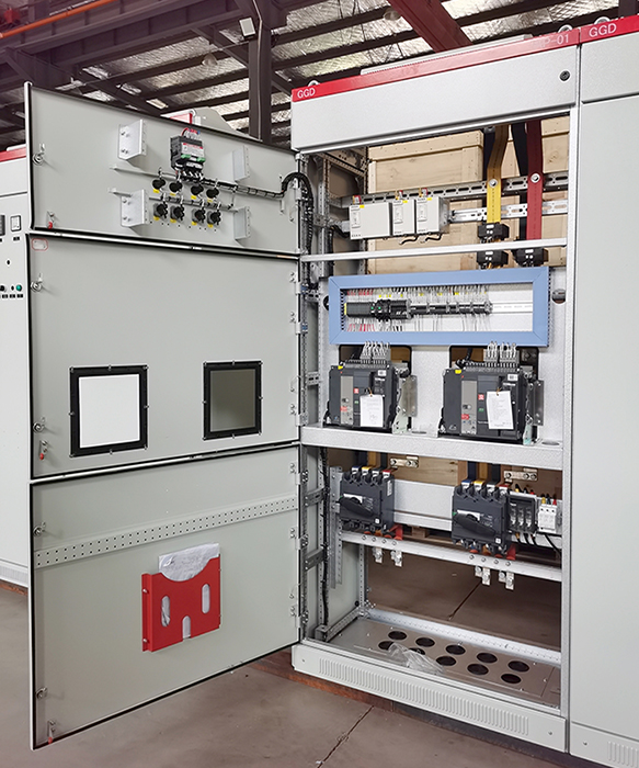 GGD低壓配電柜.jpg GGD低壓配電柜.jpg