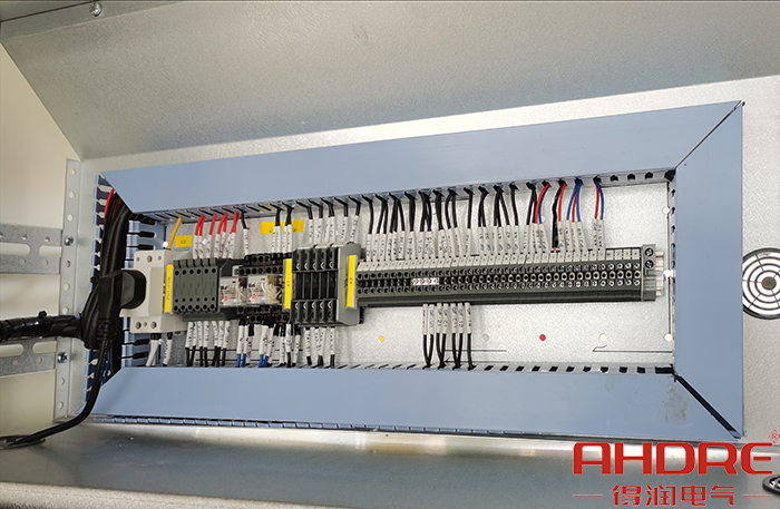 低壓儀表室圖.jpg 低壓儀表室圖.jpg