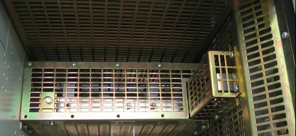 柜內(nèi)隔板 (1).jpg 柜內(nèi)隔板 (1).jpg