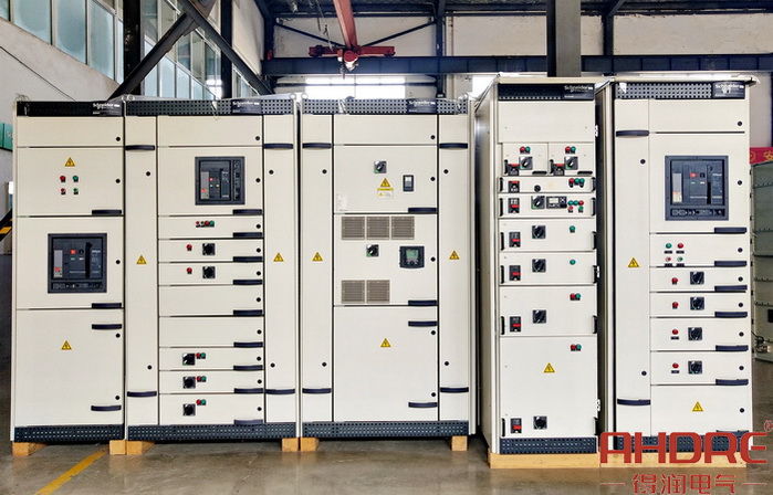 Blokset低壓開關(guān)柜.jpg Blokset低壓開關(guān)柜.jpg