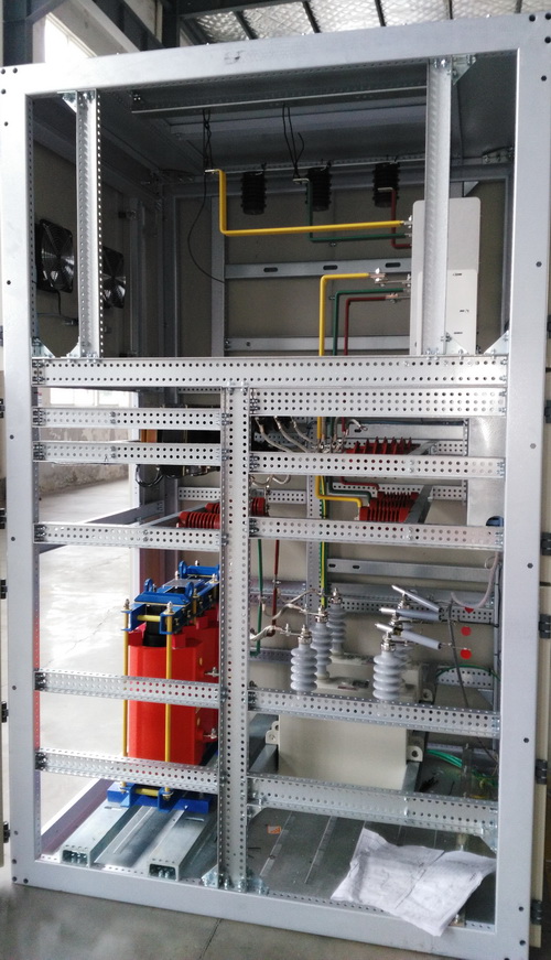 無功補償柜側面 無功補償柜側面