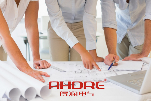 得潤電氣 電氣成套設(shè)備廠家 咨詢熱線:4000551777 QQ:3176885416 得潤電氣 電氣成套設(shè)備廠家 咨詢熱線:4000551777 QQ:3176885416