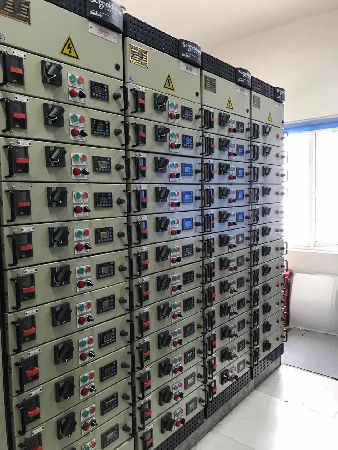 出口低壓配電柜 得潤(rùn)電氣 400-128-7988 出口低壓配電柜 得潤(rùn)電氣 400-128-7988