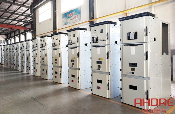 10KV高壓開(kāi)關(guān)柜.jpg 10KV高壓開(kāi)關(guān)柜.jpg
