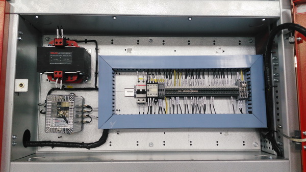 無功補償柜的儀表室 無功補償柜的儀表室